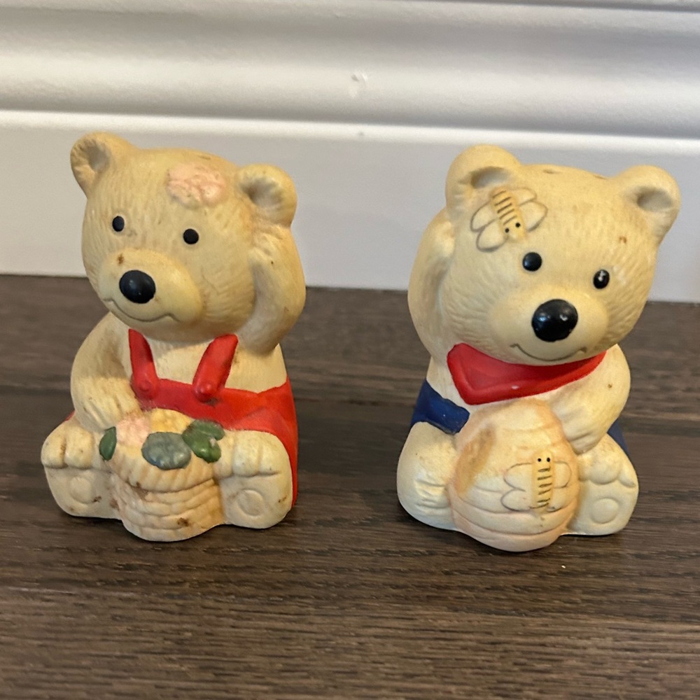 Salt & Pepper shakers Adorable Bear Figurine Set - Red and Blue Accents